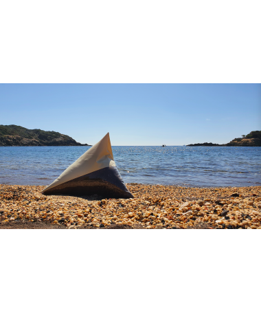 A de OLA rempli de sable sur la plage