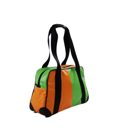 Vue côté  sac orange et vert minicabine en bâche publicitaire