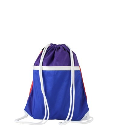 Sac cordon confectionné à partir d'une toile de montgolfière upcyclée.