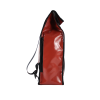 Sac à dos bâche|Vue de côté du sac à dos. Sac à dos upcyclé couleur rouille.