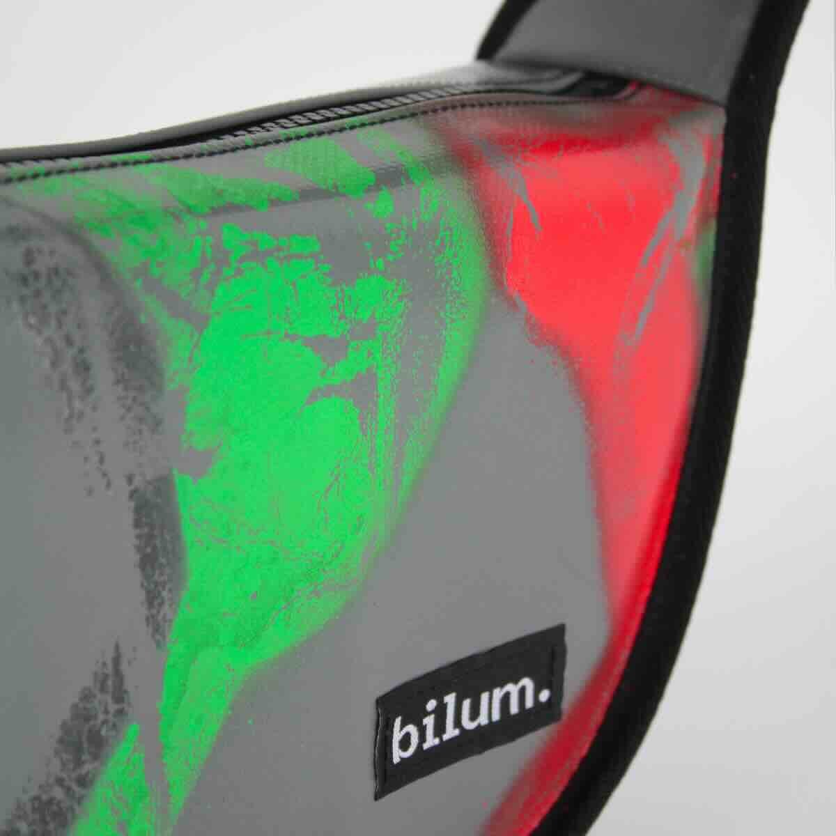 Belly bag Minot in train tarp red and green