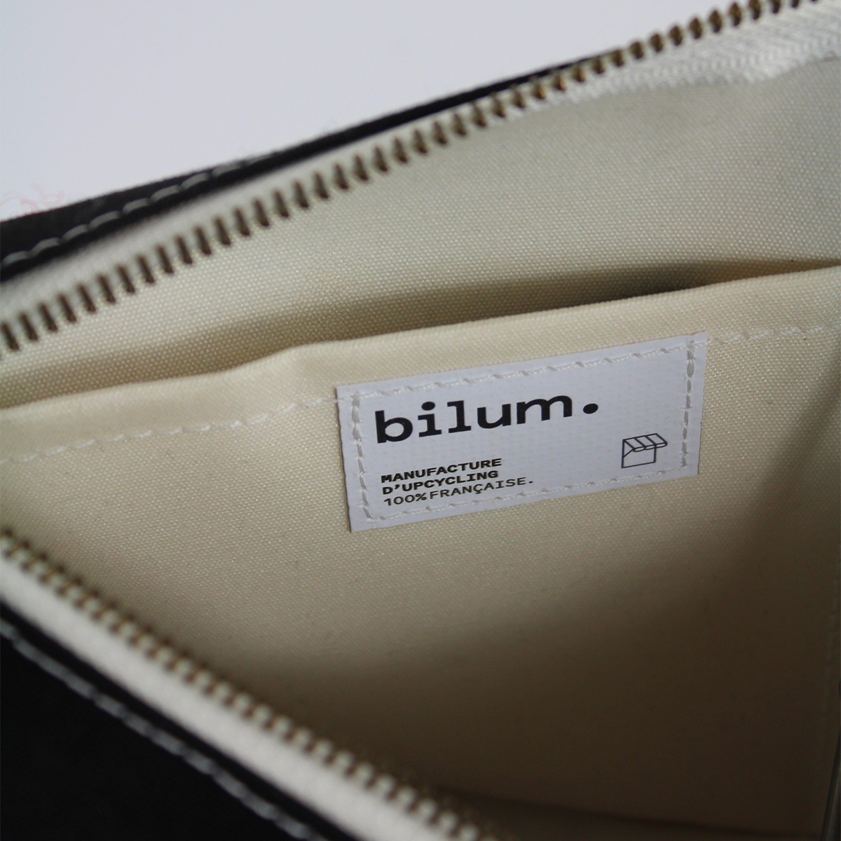 recycled belly bag | Minot | upcycling | bilum