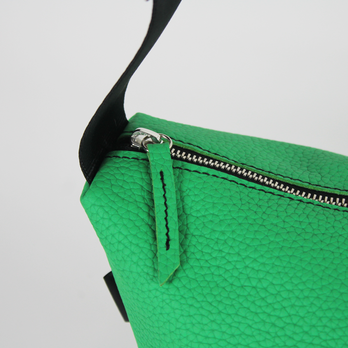 Sac bandoulière en cuir de luxe - camel