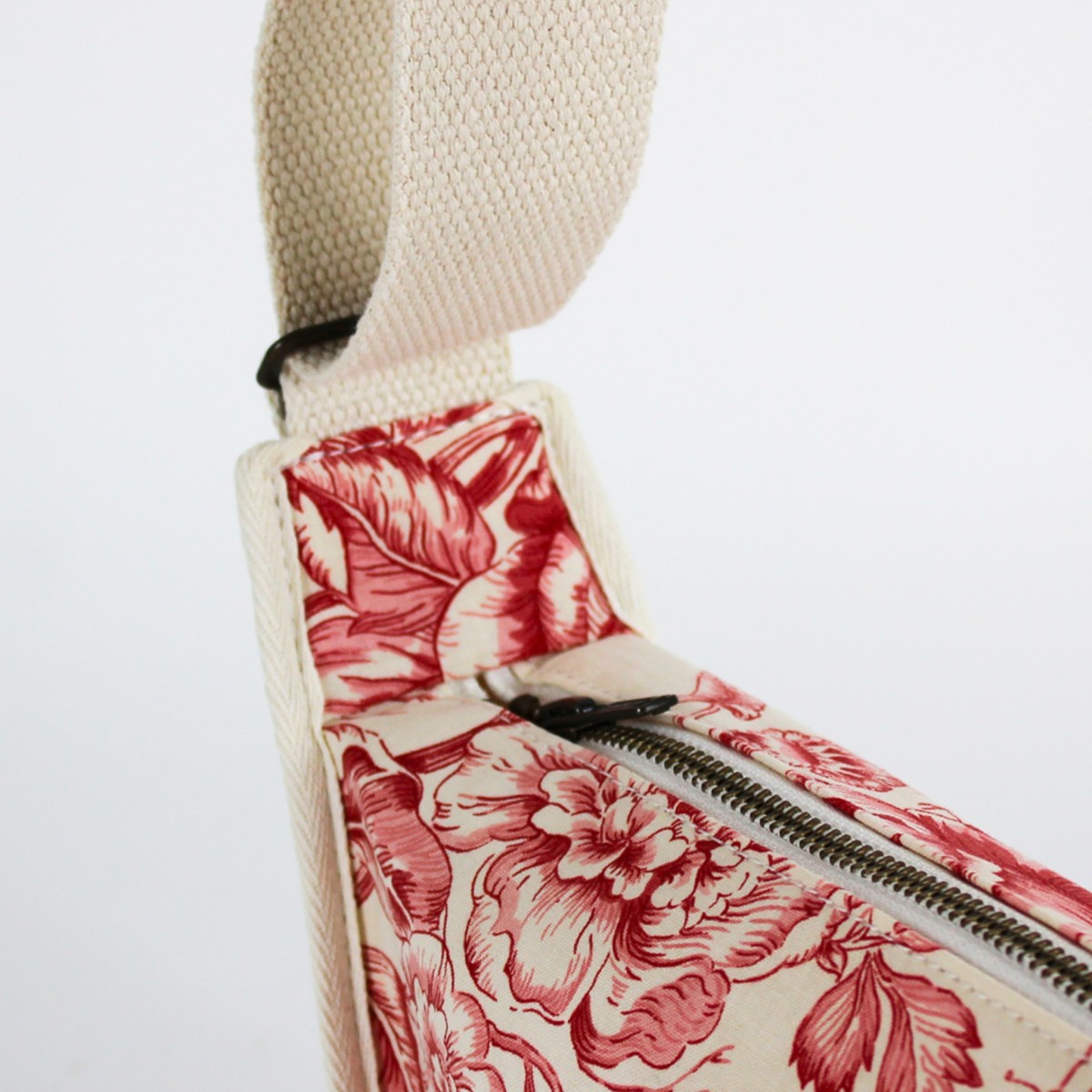 sac banane recyclé %separator% Minot %separator% upcycling %separator% bilum